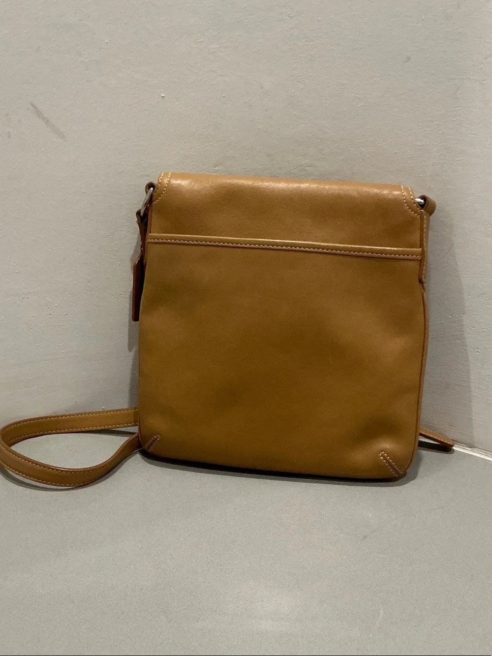 Vintage Coach Legacy 9592 Tan Leather Slim Flap Crossbody Bag